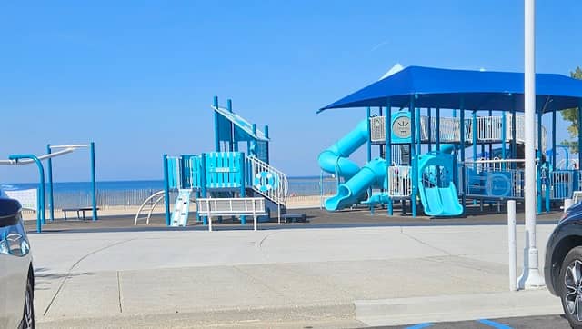Silver Beach Amusement Park - Image 1