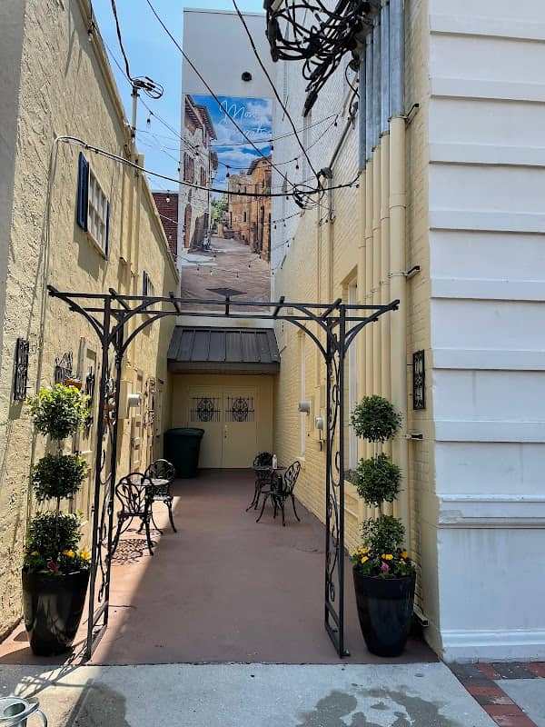 Downtown Art Alley - Image 2