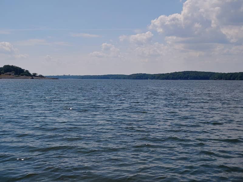 Roanoke Rapids Lake Day Use Area - Image 1