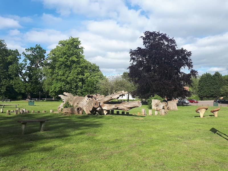 Stockwood Park - Image 3