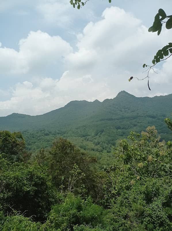 Gunung Maskumambang - Image 1
