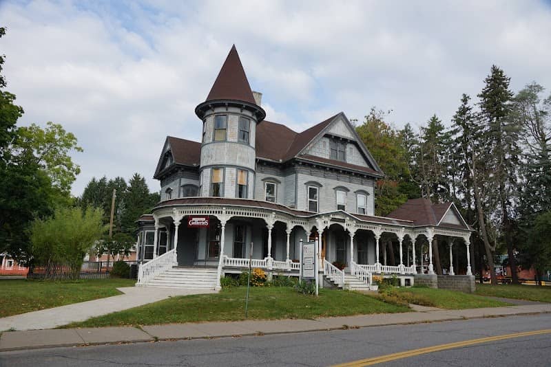 The Wilber Mansion - Image 2