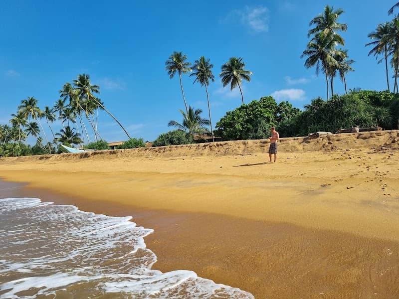 Wadduwa Beach - Image 2