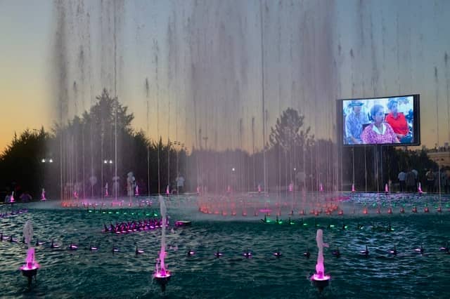 Fountain of Mustaqillik Square - Image 1