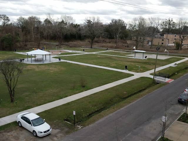 Spanish Town Park - Image 1