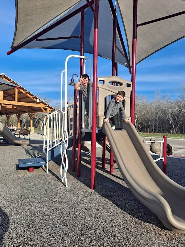 Thebeau Park - Image 1
