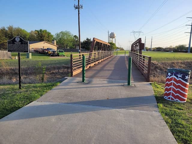Greenway Park - Image 1