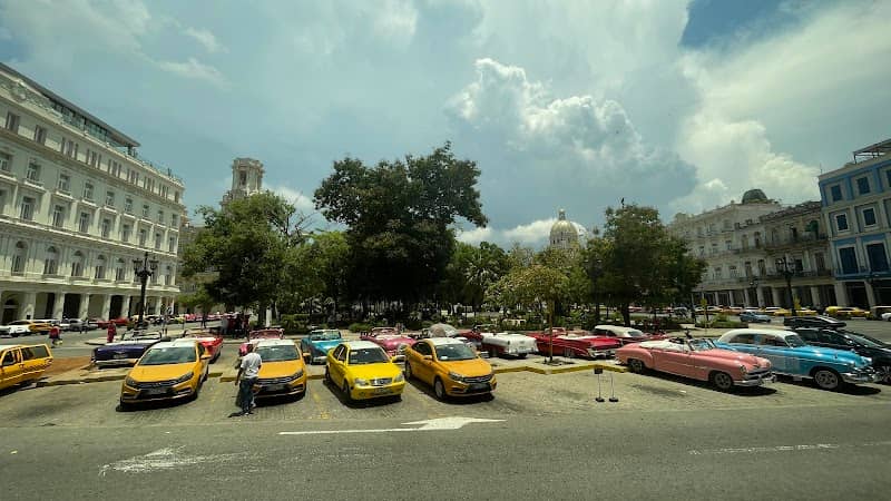 Oldtimer Cars for Tourist - Image 3