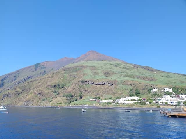 Spiaggia di Sabbia Nera - Image 3