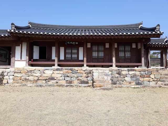 화봉제2어린이공원 - Image 1