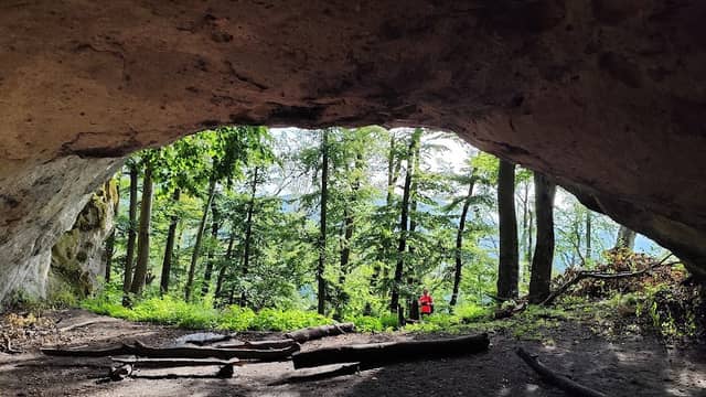 Cave Dúpna - Image 1