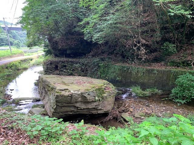 馬庭の大岩 - Image 1
