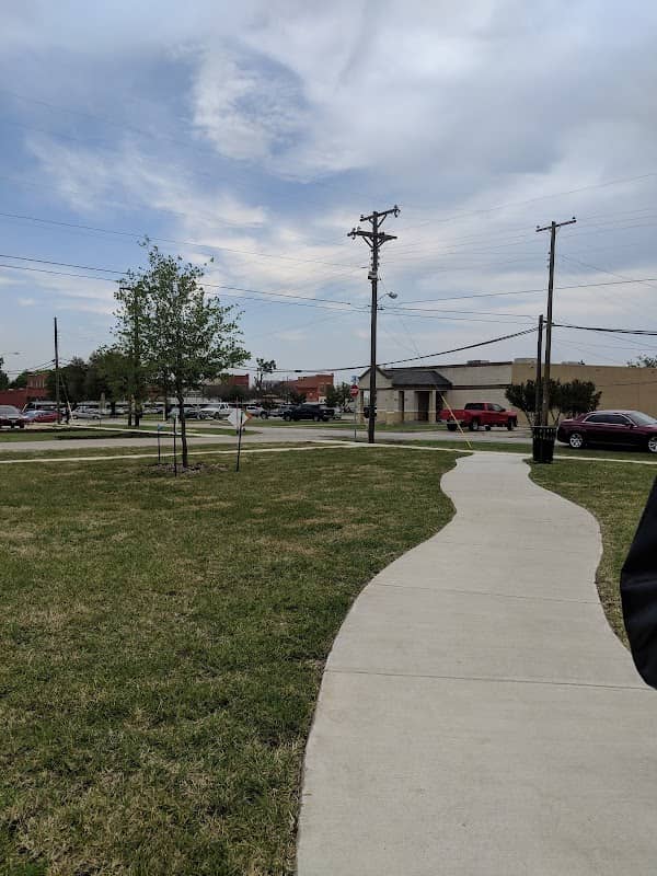 Shanna Park - Image 1