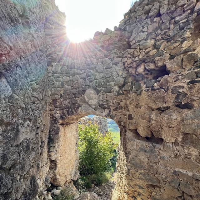Cetatea Trăscăului - Image 3