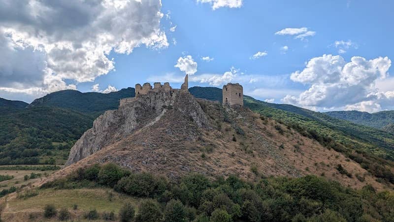 Cetatea Trăscăului - Image 1