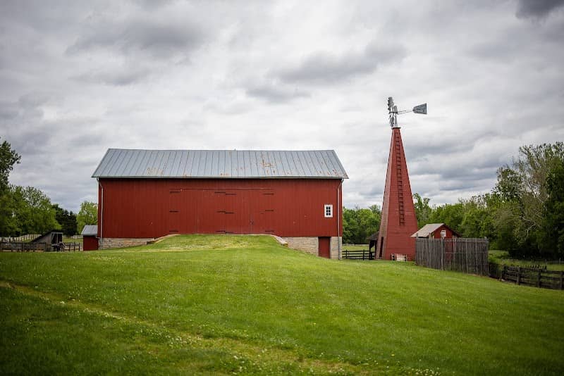 Carriage Hill MetroPark Visitor Center - Image 1