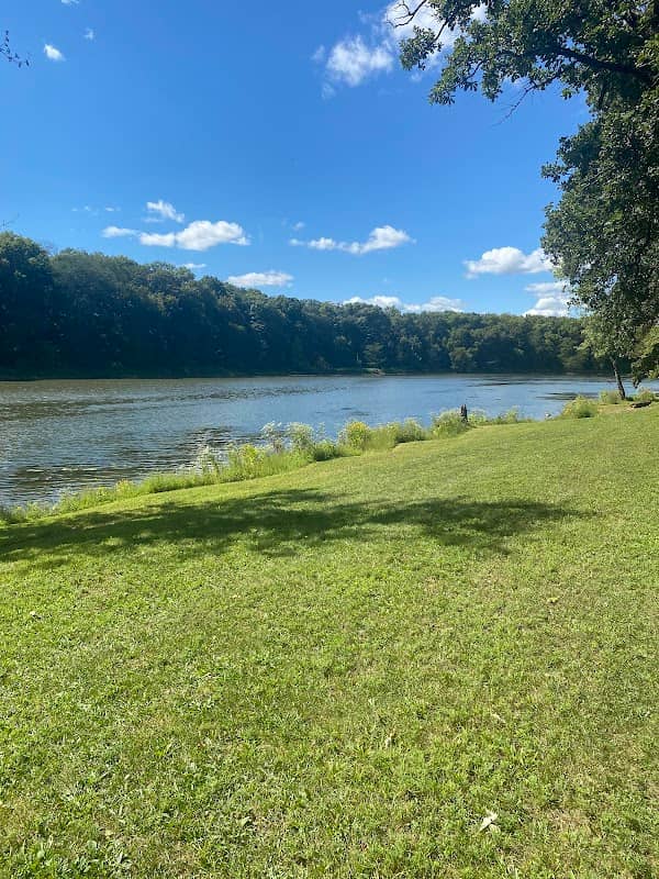 Helgeson Park - Image 1