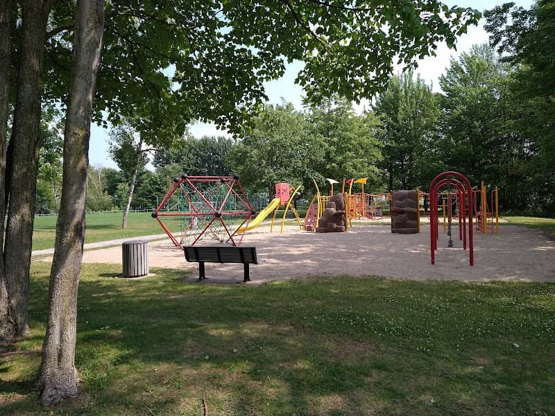 Bigras Park - Image 1