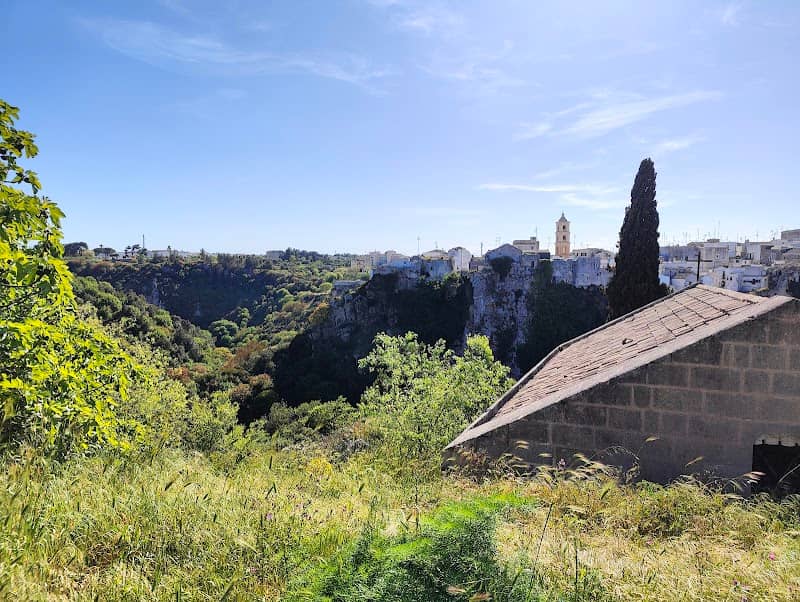Altro Panorama sulla Gravina - Image 1