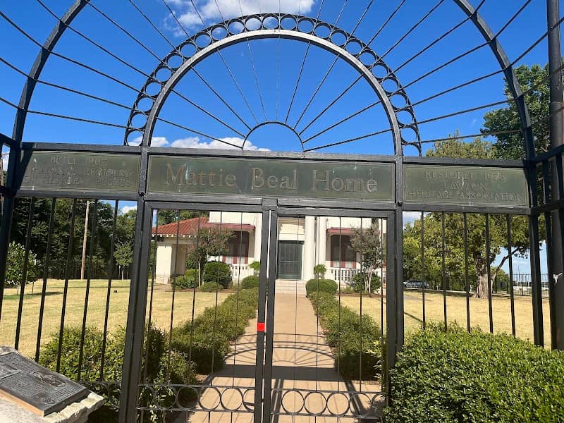 Historic Mattie Beal Home - Image 2