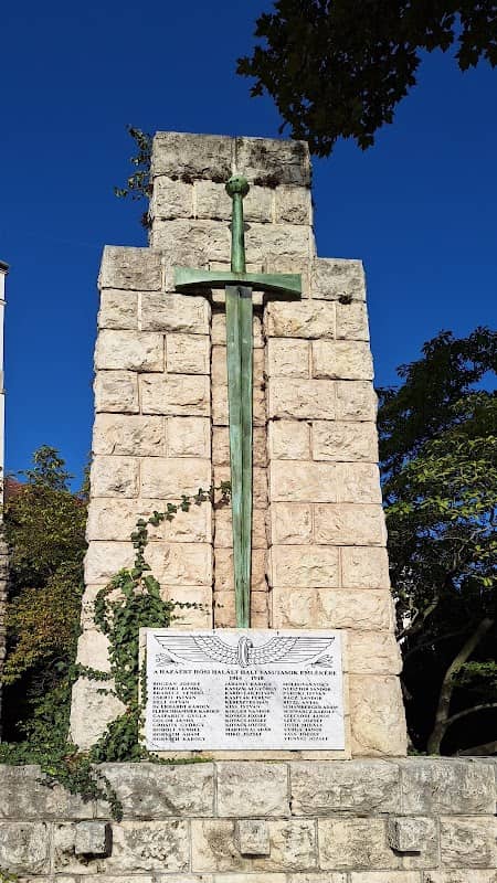 Vasutas hősök emlékműve - Image 1