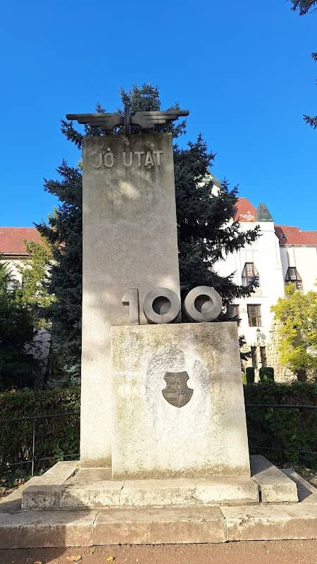 Vasutas hősök emlékműve - Image 2