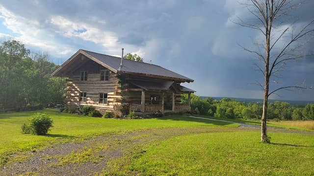 Firefly Creek Lodge - Image 1