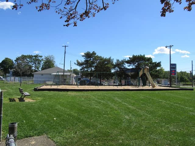 Selma Road Park - Image 1