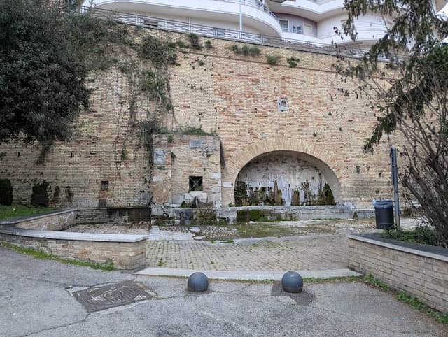 Fonte grande - Image 2
