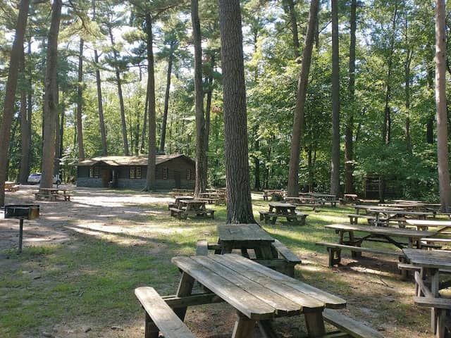 Pine Grove Park - Image 2