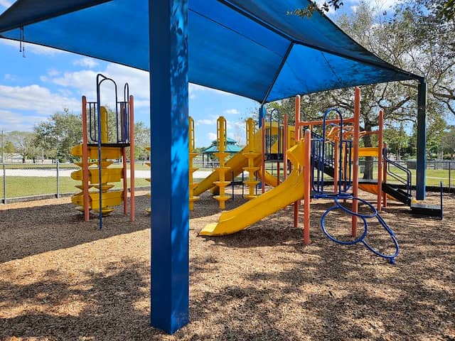 Falcons Lea Park - Image 1