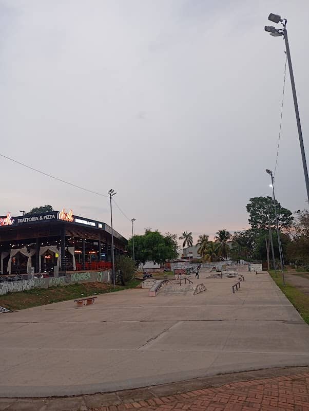 Skate park - Image 1
