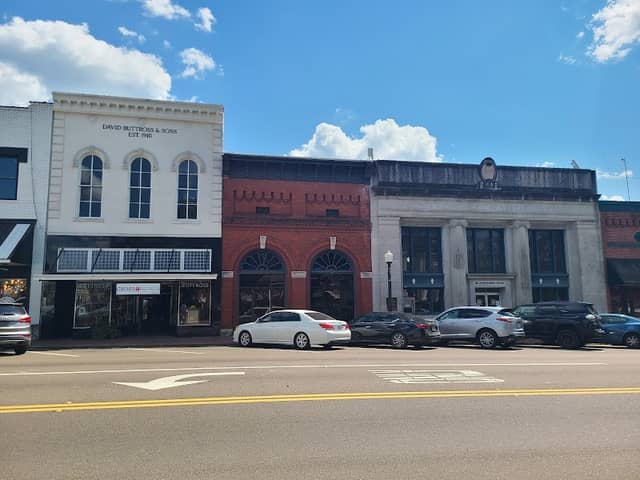 The Canton Square - Image 1