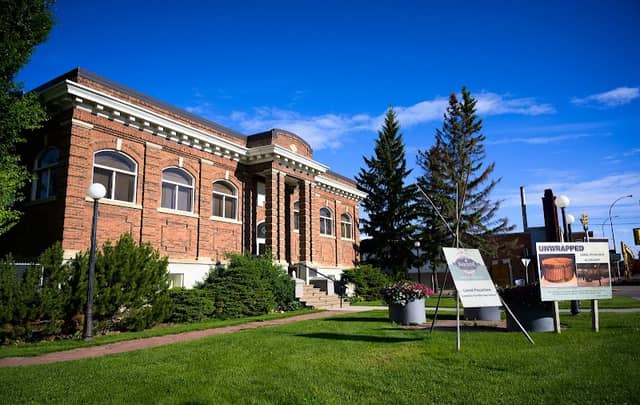Allen Sapp Gallery - Image 1