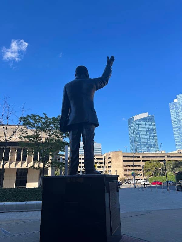 MLK Statue - Image 1