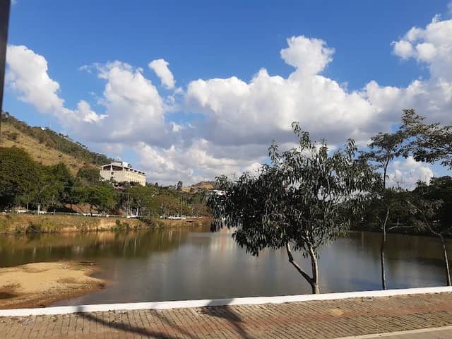 Praça dos Monumentos Esportivos - Image 1