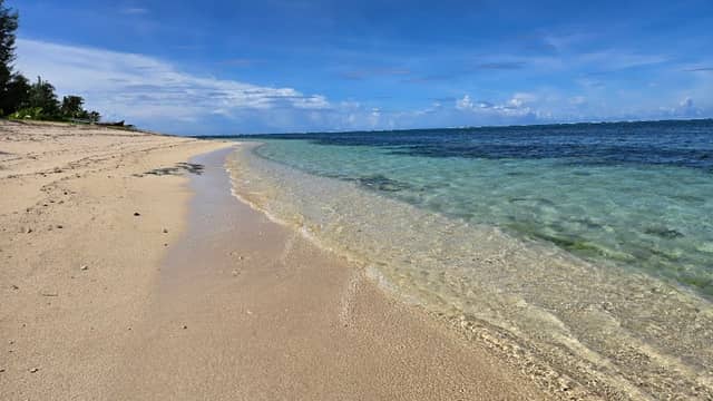 Gracajunic Beach - Image 1
