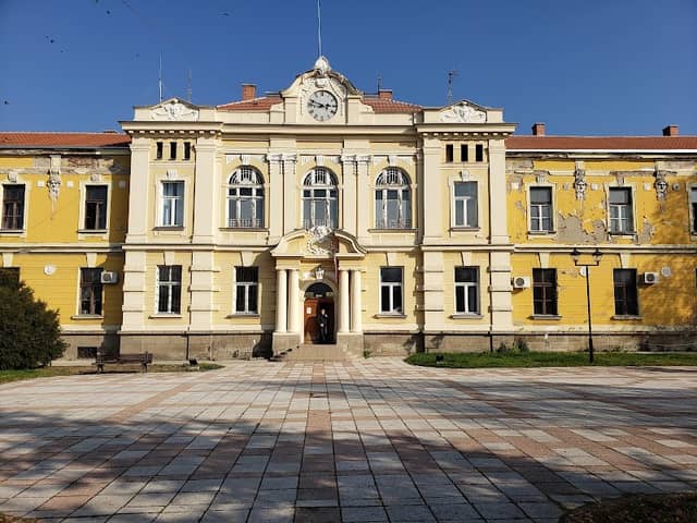 Општински парк - Image 1