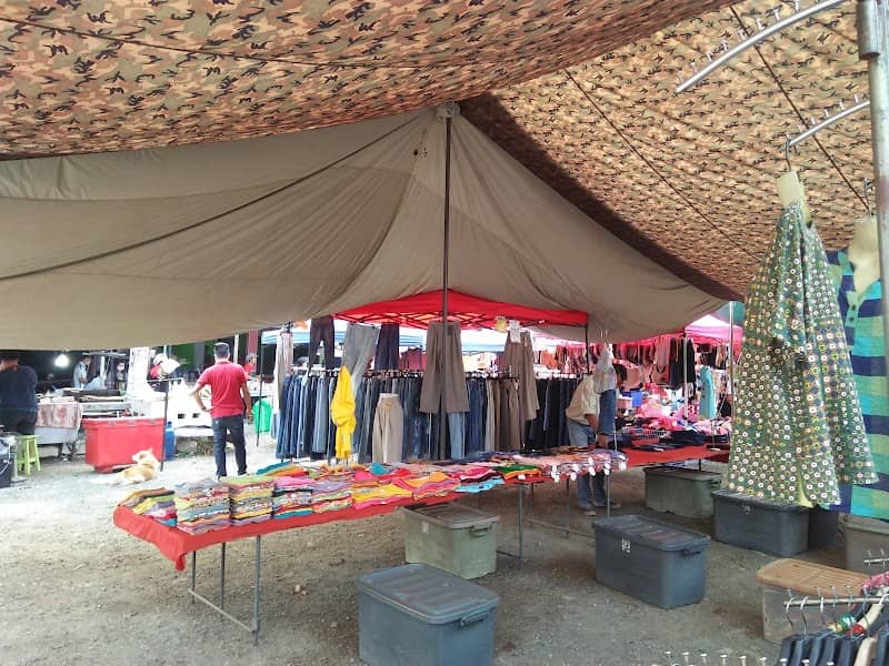 ตลาดนัดแม่แฝก - Image 1