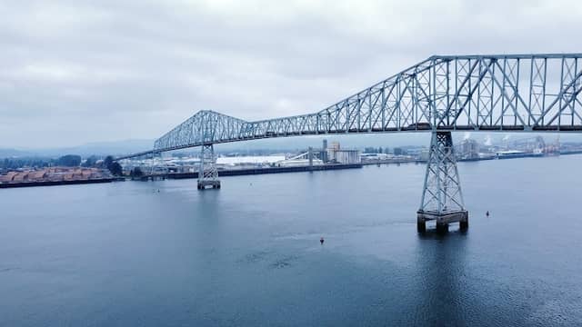 Lewis and Clark Bridge - Image 2