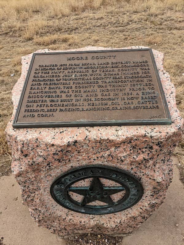 Tascosa-Dodge City Trail Historical Marker - Image 1