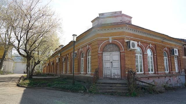 Konyushennyy Dvor Konets 18 Veka, Arkhitektor A. P. Petrovskiy - Image 1
