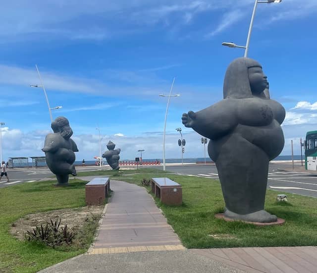 Monumento as Meninas do Brasil (Gordinhas) - Image 1
