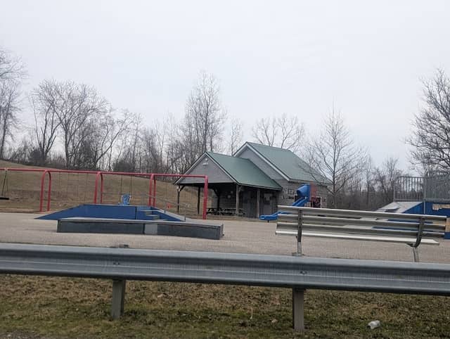 Lion's Park - Image 1