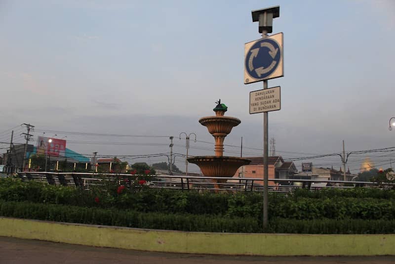Gladak Serang Roundabout - Image 1