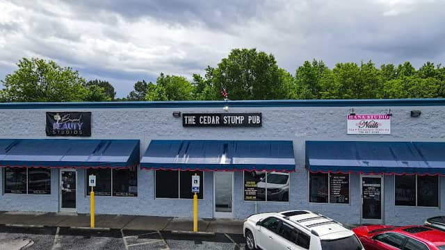 The Cedar Stump Pub - Statesville - Image 2