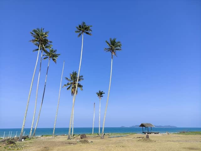 Pantai Ru Dua - Image 1
