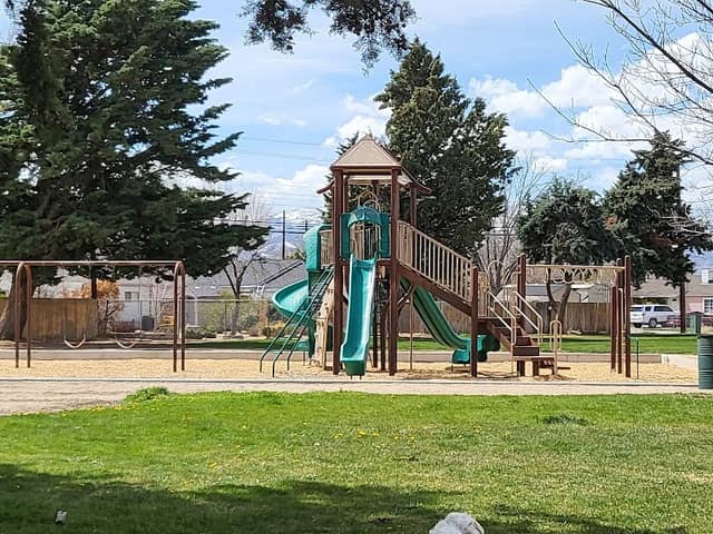 Church Park - Image 2