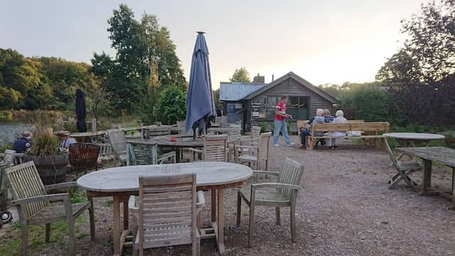 Lakedown Tap Room - Image 1