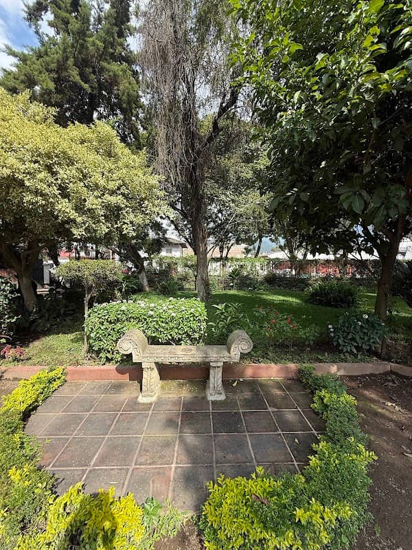 Landivar Monument - Image 2